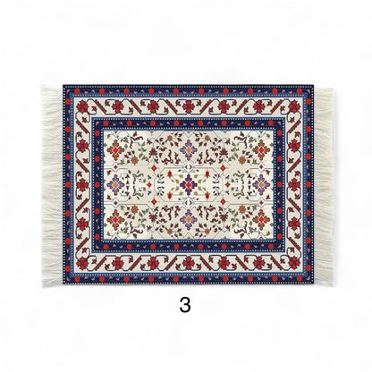 Orientalisk musmatta med tofsar