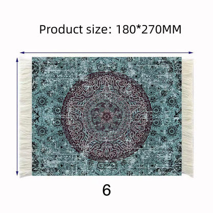 Orientalisk musmatta med tofsar