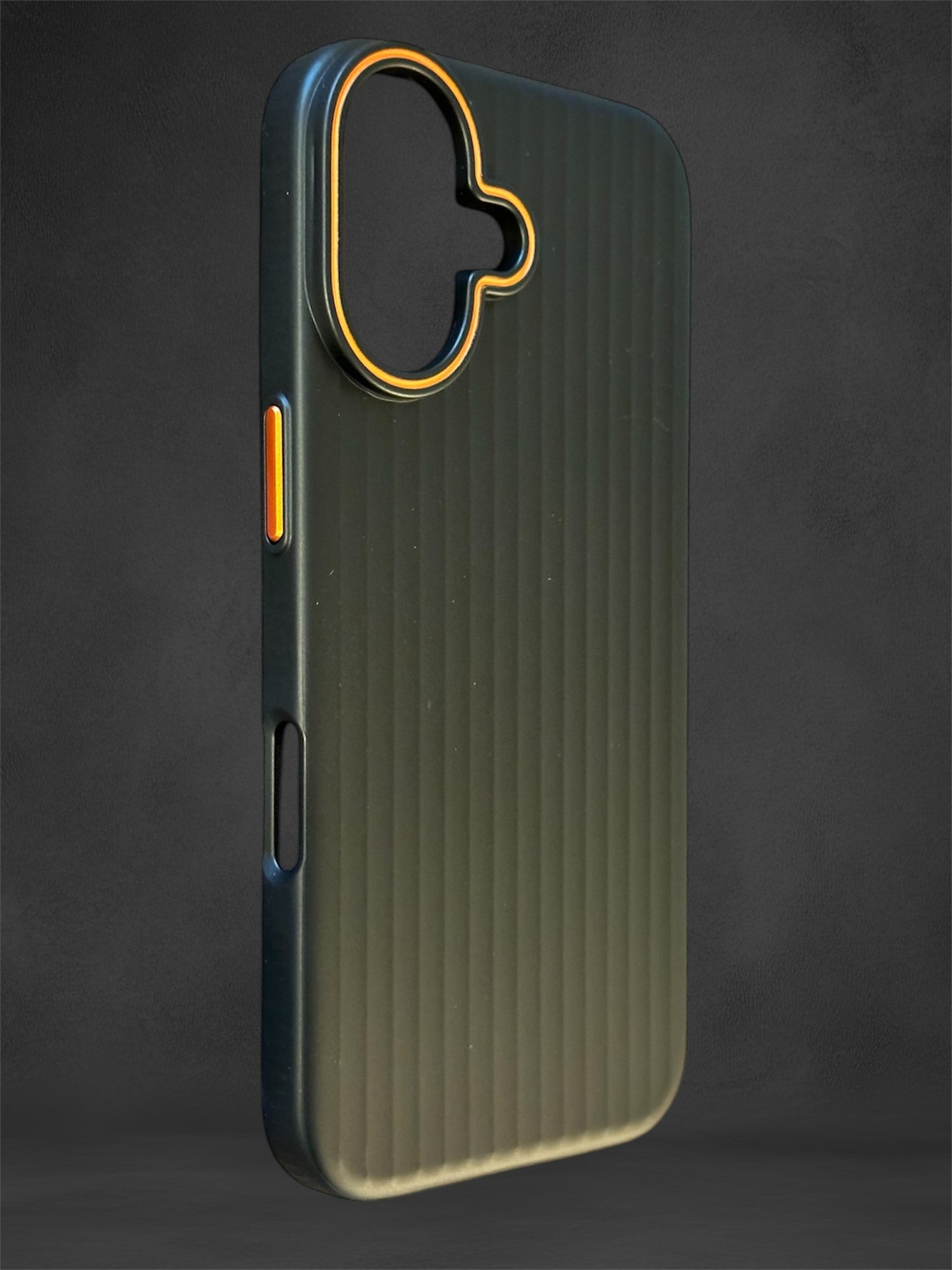 Mobilskal i metall för iPhone 16